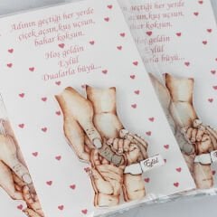Aile Temalı Ahşap Kutuda Çikolata, Kartlı Şeffaf Magnet ve Misafir Kolonyası