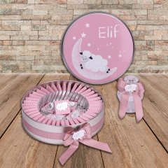 Kuzu Temalı Baskılı Metal Kutuda Kız Bebek Çikolatası