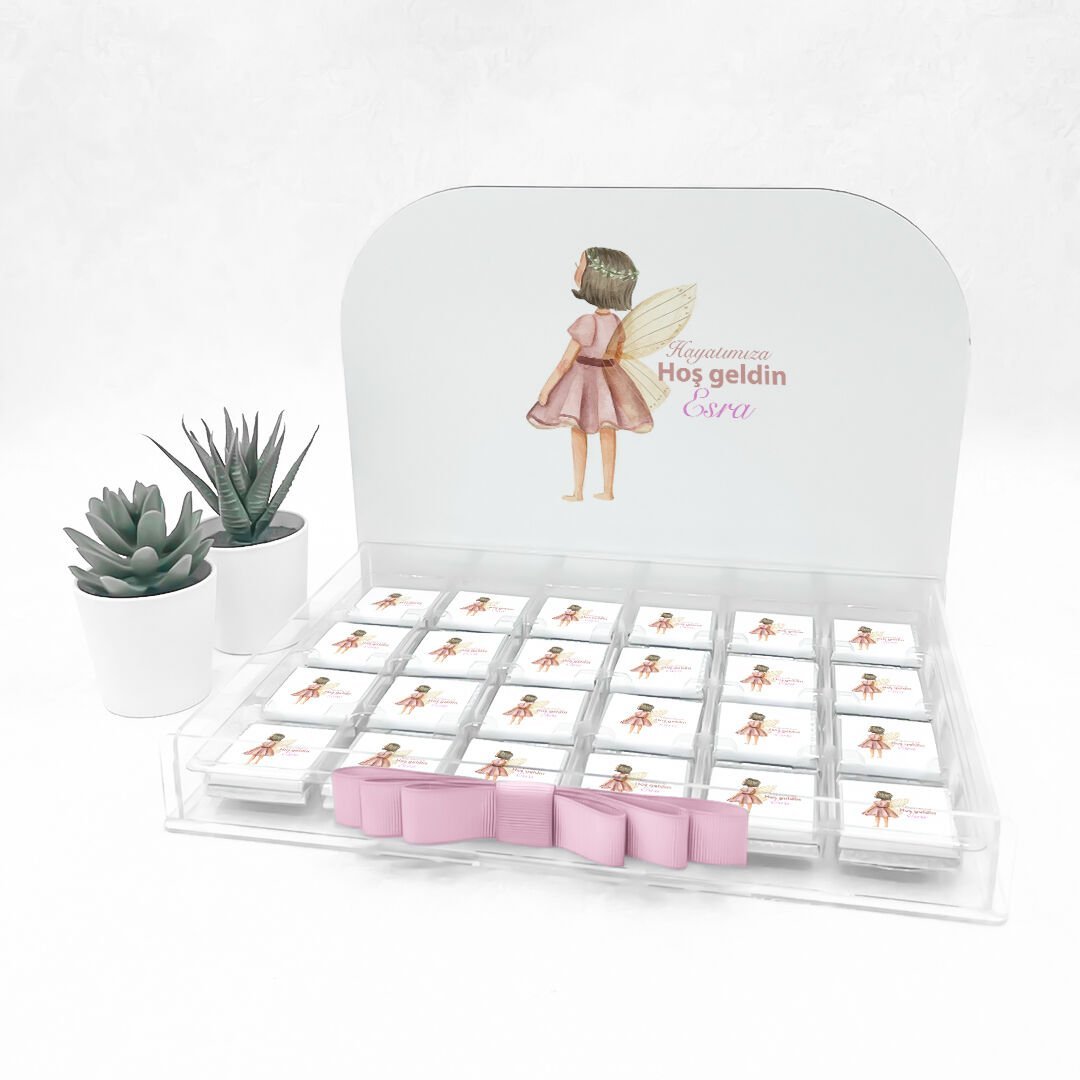 Melek Temalı Pleksi Kutuda Kız  Bebek Çikolatası
