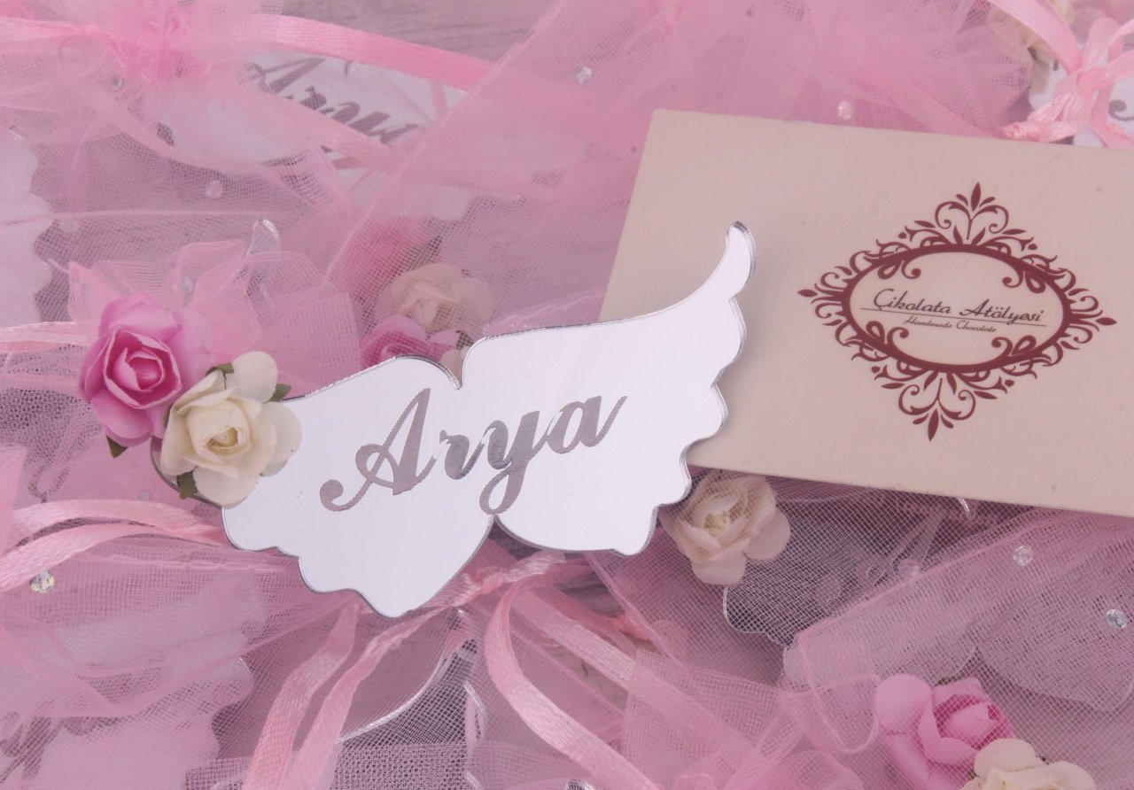 Kanat Temalı Aynalı Kız Bebek Magneti