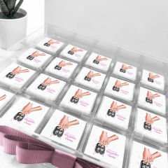 Aile Temalı Pleksi Kutuda Kız  Bebek Çikolatası