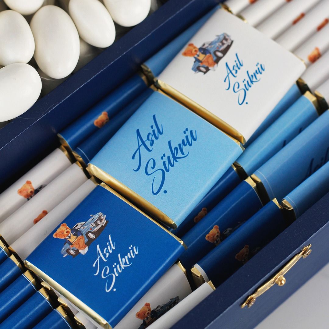 Ayıcık Temalı Ahşap Kutuda Erkek Bebek Çikolatası