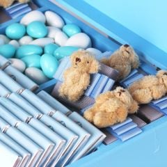 Ayıcık Temalı Ahşap Kutuda Erkek Bebek Çikolatası