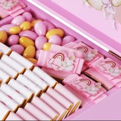 Tavşan Temalı Ahşap Kutuda Kız Bebek Çikolatası