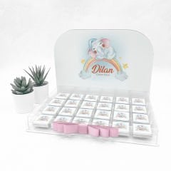 Fil Temalı Pleksi Kutuda Kız  Bebek Çikolatası