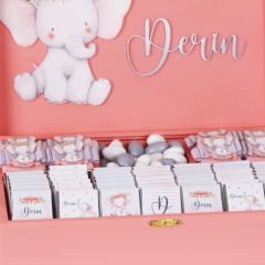 Fil Temalı Ahşap Kutuda Kız Bebek Çikolatası