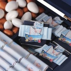 Deniz Temalı Ahşap Kutuda Erkek Bebek Çikolatası