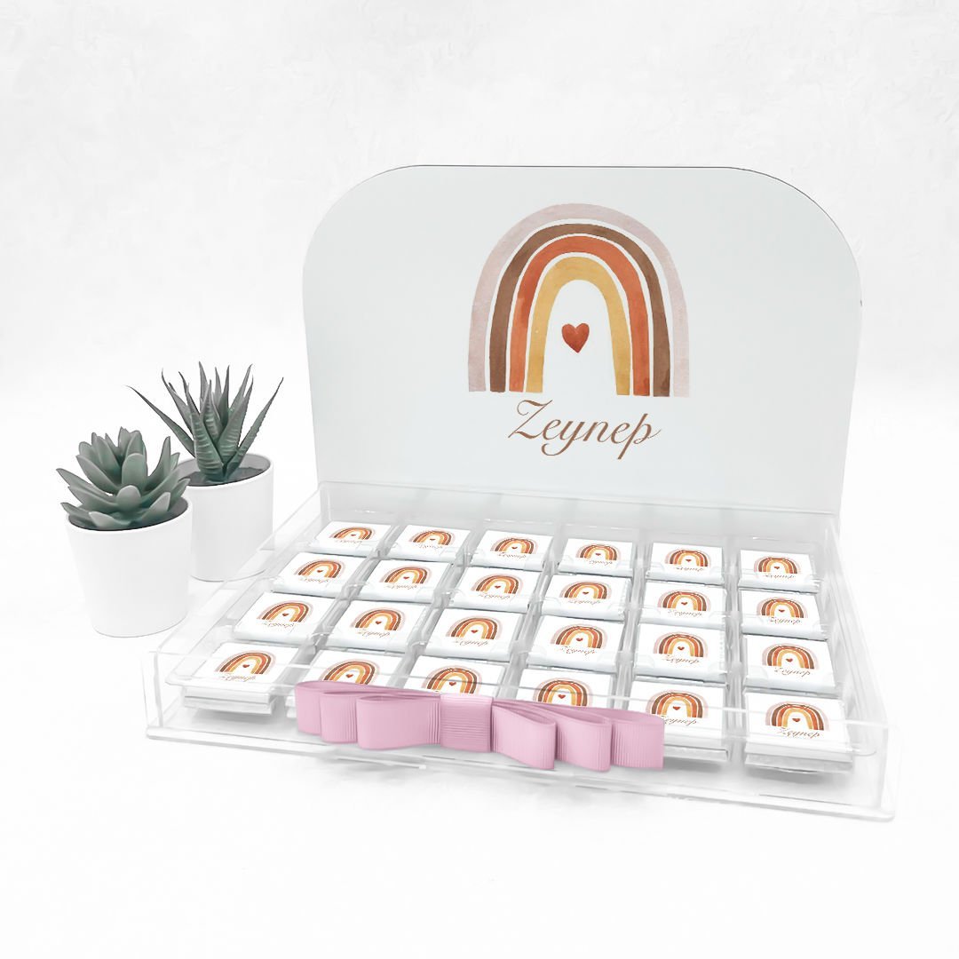 Gökkuşağı Temalı Pleksi Kutuda Kız  Bebek Çikolatası