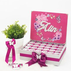 Kelebek Temalı Standlı Kutuda Kız Bebek Çikolatası