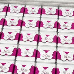 Kelebek Temalı Standlı Kutuda Kız Bebek Çikolatası