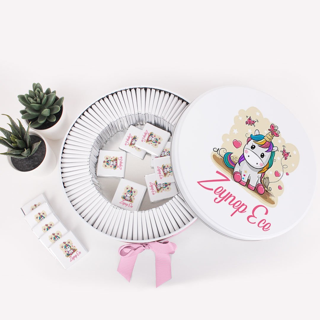 Unicorn Temalı Baskılı Metal Kutuda Kız Bebek Çikolatası