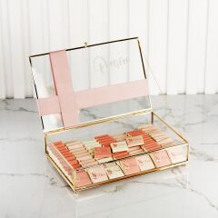 Ayıcık Detaylı Cam Kutuda Kız Bebek Çikolatası