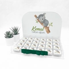 Koala Temalı Pleksi Kutuda Erkek  Bebek Çikolatası