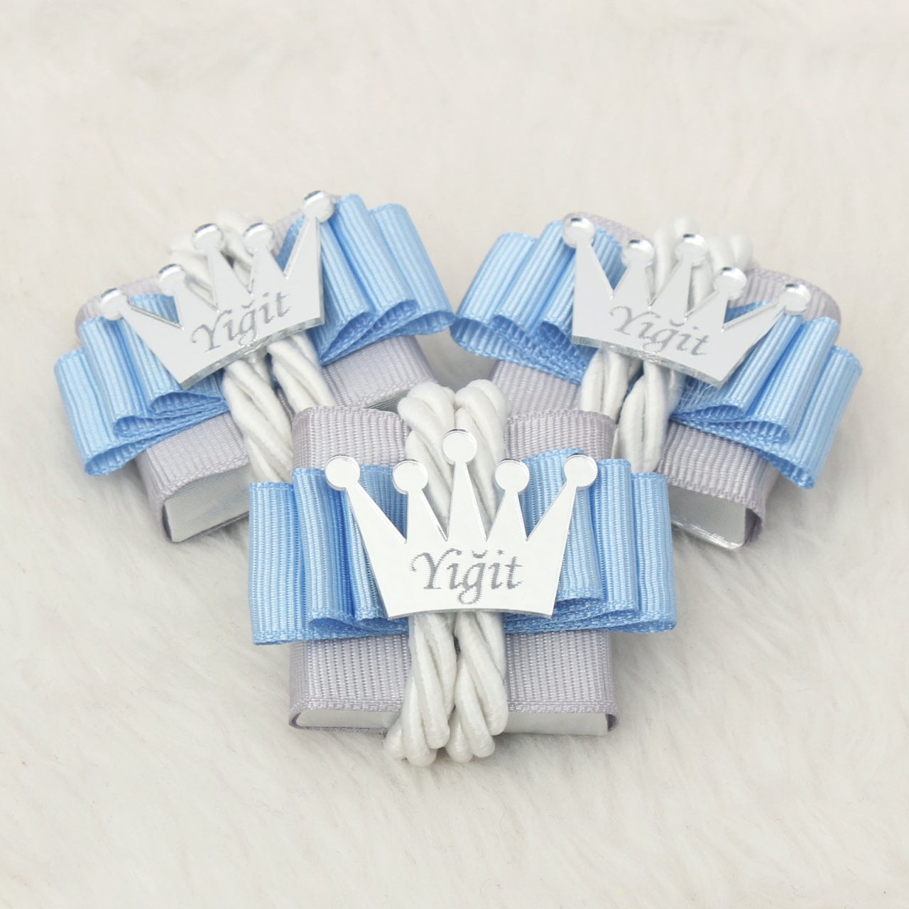 Taç Temalı Standlı Kutuda Erkek Bebek Çikolatası