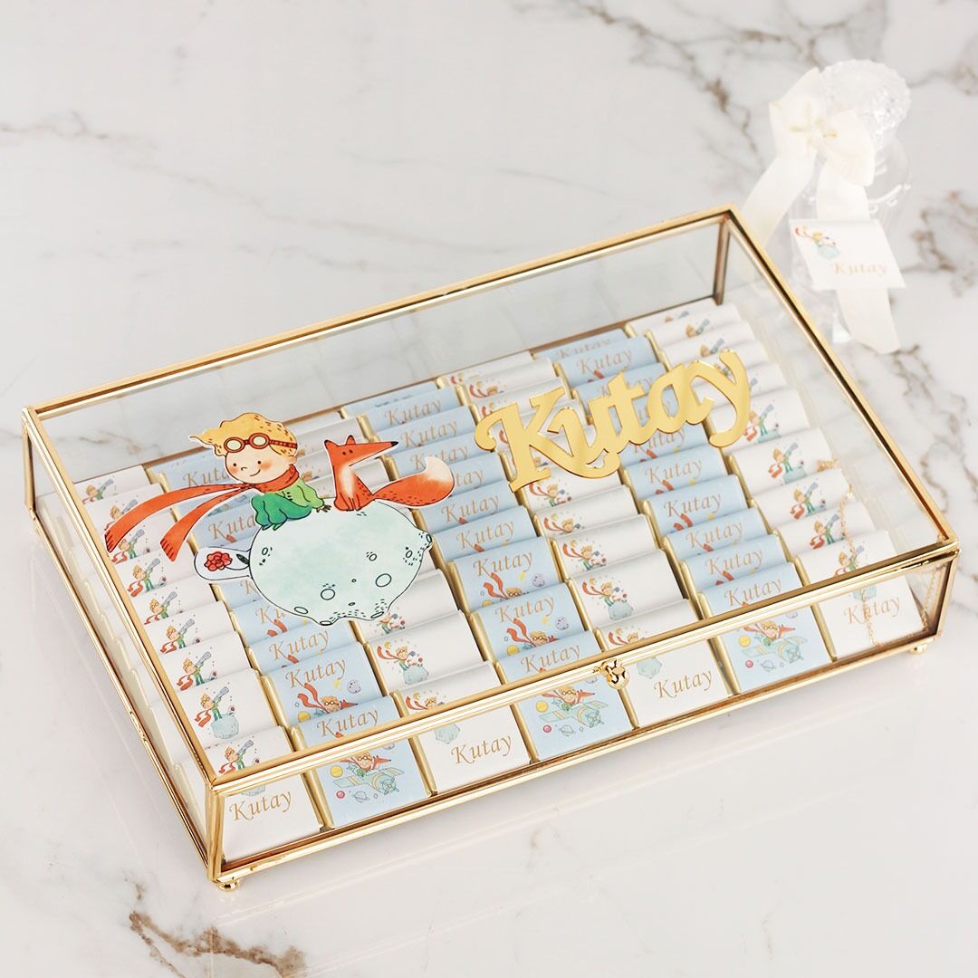 Küçük Prens Temalı Cam Kutuda Erkek Bebek Çikolatası