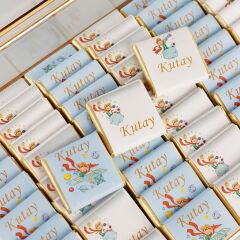 Küçük Prens Temalı Cam Kutuda Erkek Bebek Çikolatası