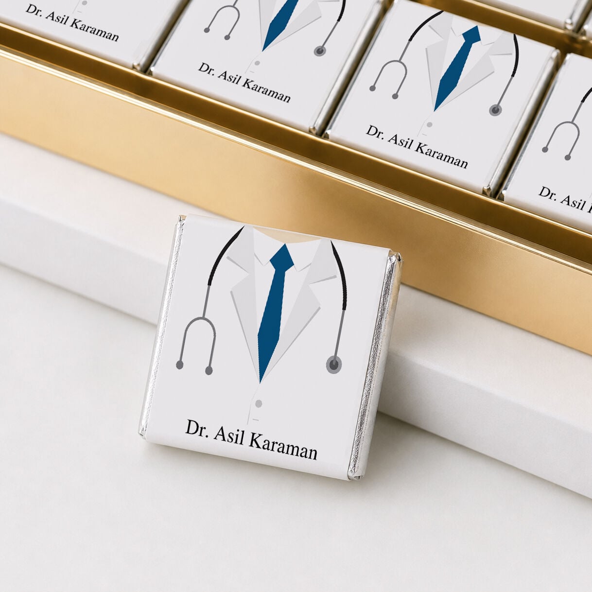 Karton Kutuda Doktor Çikolatası