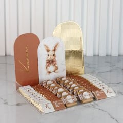 Tavşan Temalı Pleksi Kutuda Erkek Bebek Çikolatası