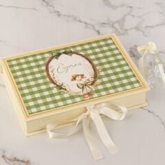 Ördek Temalı Dikdörtgen Kutuda Erkek Bebek Çikolatası