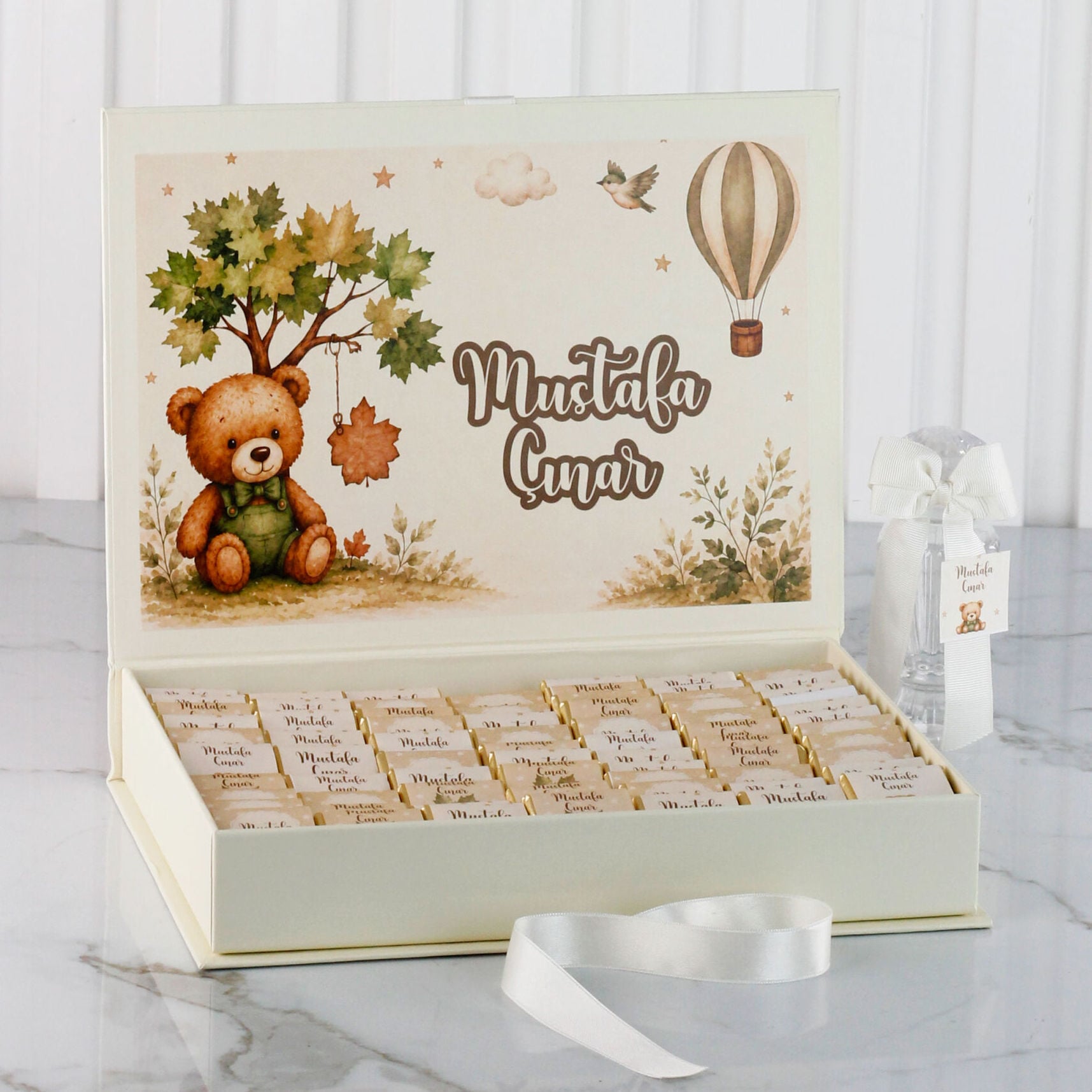 Ayıcık Temalı Dikdörtgen Kutuda Erkek Bebek Çikolatası