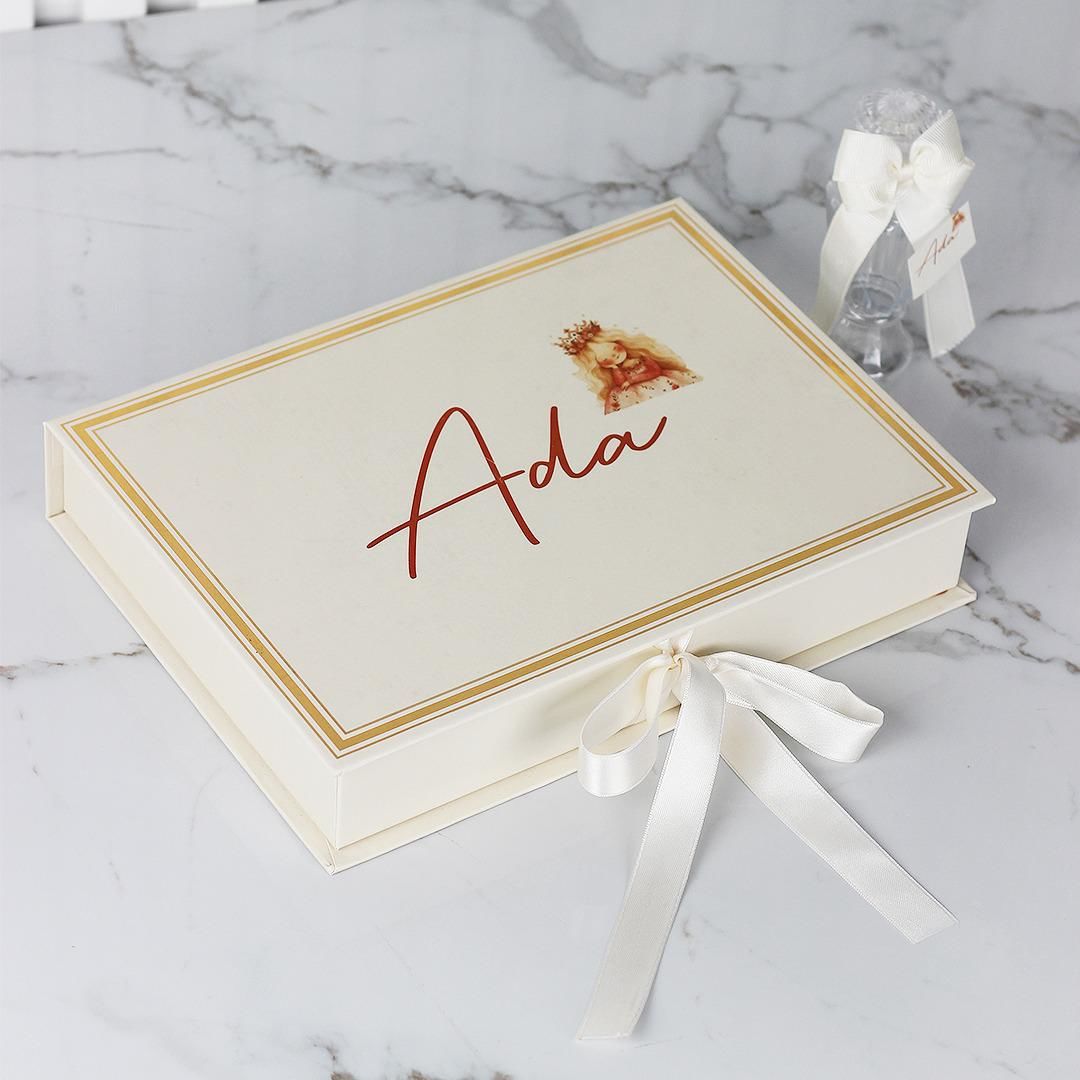 Melek Temalı Dikdörtgen Kutuda Kız Bebek Çikolatası