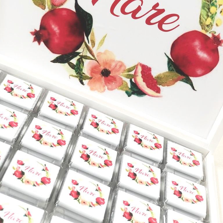 Nar Temalı Karton Kutuda Kız Bebek Çikolatası
