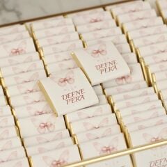 Peri Kızı Detaylı Cam Kutuda Kız Bebek Çikolatası