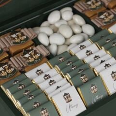 Atlı Karınca Temalı Ahşap Kutuda Erkek Bebek Çikolatası