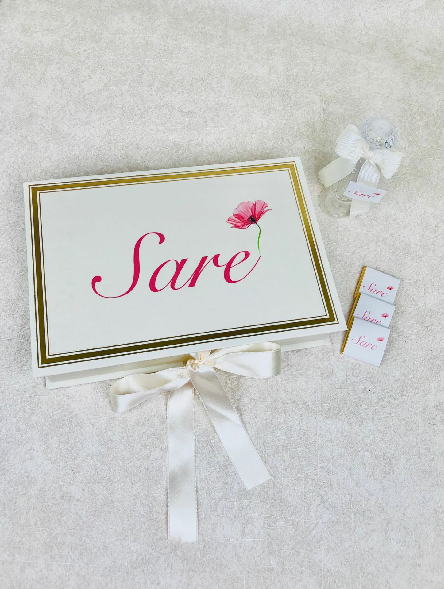 Çiçek Temalı Dikdörtgen Kutuda Kız Bebek Çikolatası