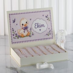 Ördek Temalı Dikdörtgen Kutuda Kız Bebek Çikolatası