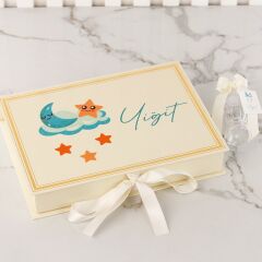 Bulut Temalı Dikdörtgen Kutuda Erkek Bebek Çikolatası