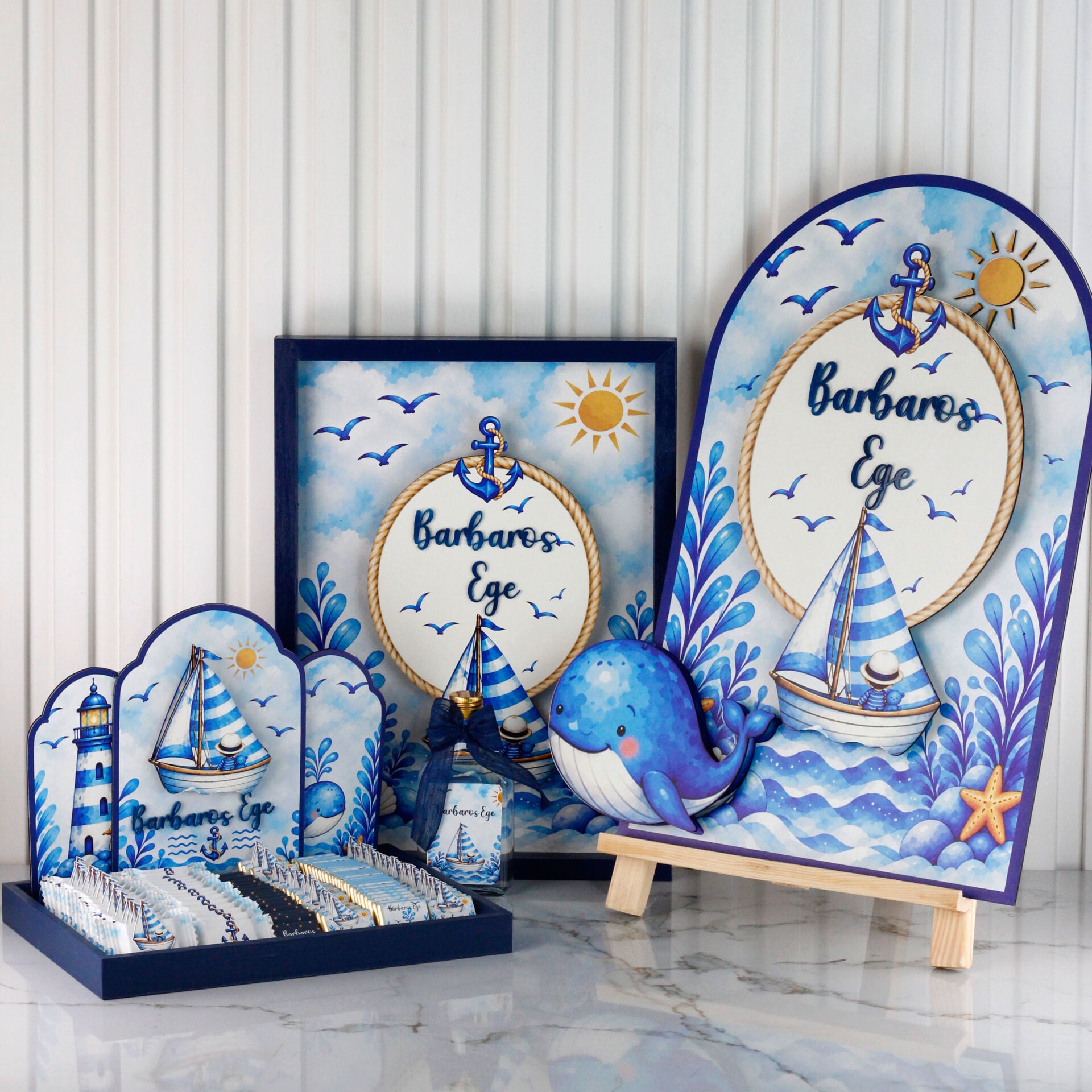 Denizci Temalı Ahşap Kutuda Çikolata, Ledli Kapı Süsü, Pano ve Misafir Kolonyası Seti