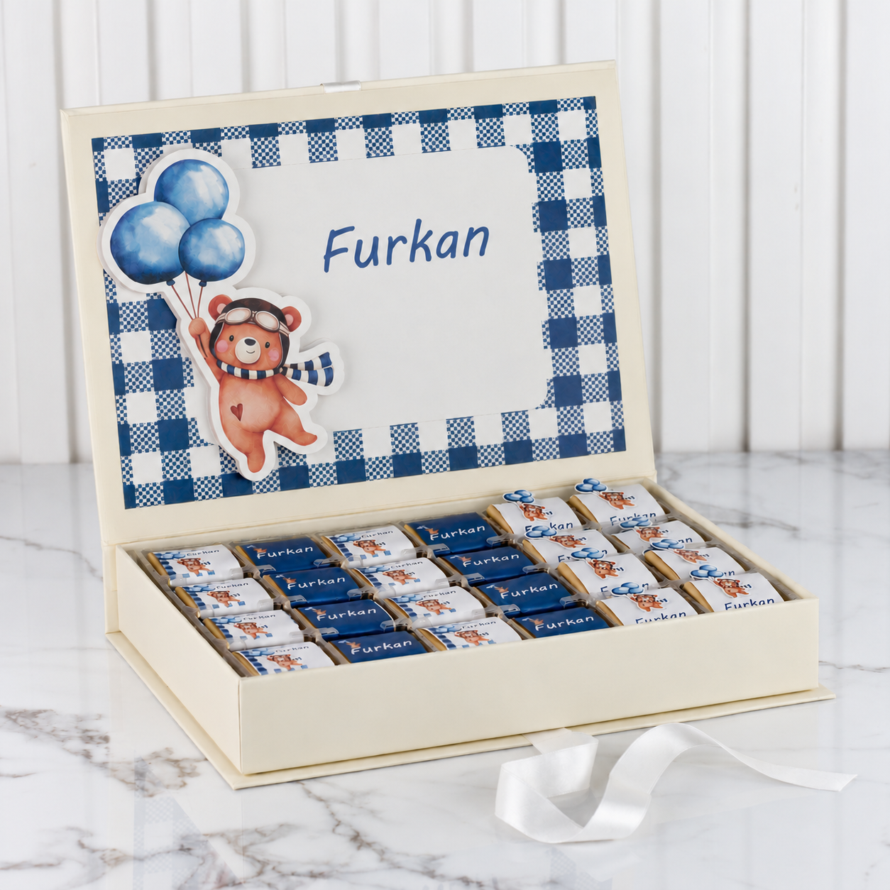 Ayıcık Temalı Dikdörtgen Kutuda Erkek Bebek Çikolatası
