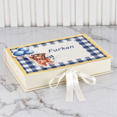 Ayıcık Temalı Dikdörtgen Kutuda Erkek Bebek Çikolatası