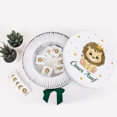 Aslan Temalı Baskılı Metal Kutuda Erkek Bebek Çikolatası