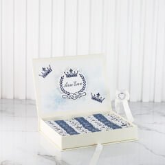 Taç Temalı Dikdörtgen Kutuda Erkek Bebek Çikolatası