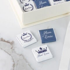 Taç Temalı Dikdörtgen Kutuda Erkek Bebek Çikolatası