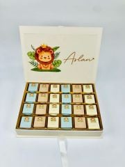 Aslan Temalı Dikdörtgen Kutuda Erkek Bebek Çikolatası