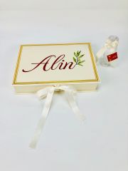 Gökkuşağı Temalı Dikdörtgen Kutuda Kız Bebek Çikolatası