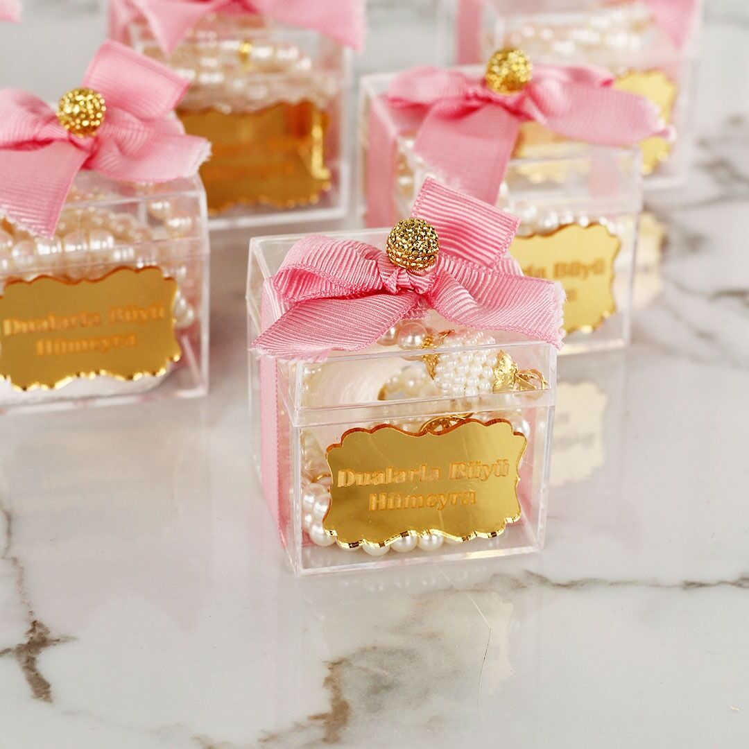 Mika Kutu İçinde Tesbih