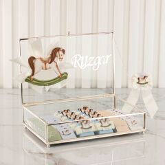 Atlı Karınca Temalı Cam Kutuda Erkek Bebek Çikolatası