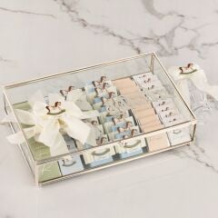 Atlı Karınca Temalı Cam Kutuda Erkek Bebek Çikolatası