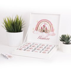 Şato Temalı Karton Kutuda Kız Bebek Çikolatası