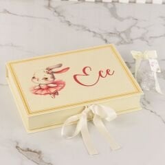 Tavşan Temalı Dikdörtgen Kutuda Kız Bebek Çikolatası