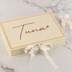 Aslan Temalı Dikdörtgen Kutuda Erkek Bebek Çikolatası