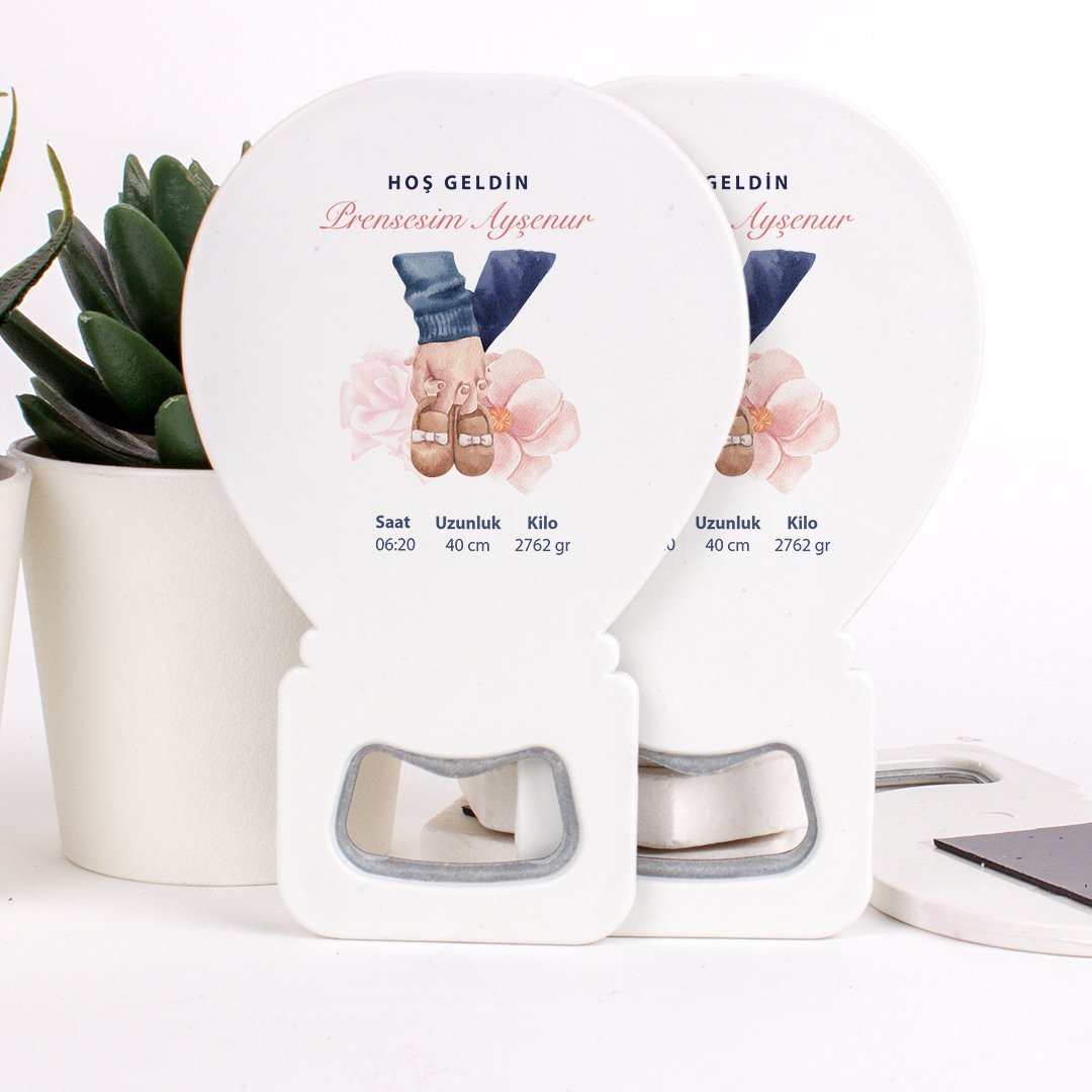 Aile Temalı Açacaklı Direkt Baskılı Kız Bebek Magneti
