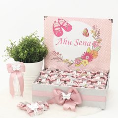 Kelebek Temalı Standlı Kutuda Kız Bebek Çikolatası