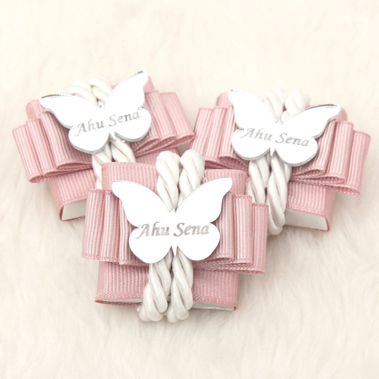 Kelebek Temalı Standlı Kutuda Kız Bebek Çikolatası