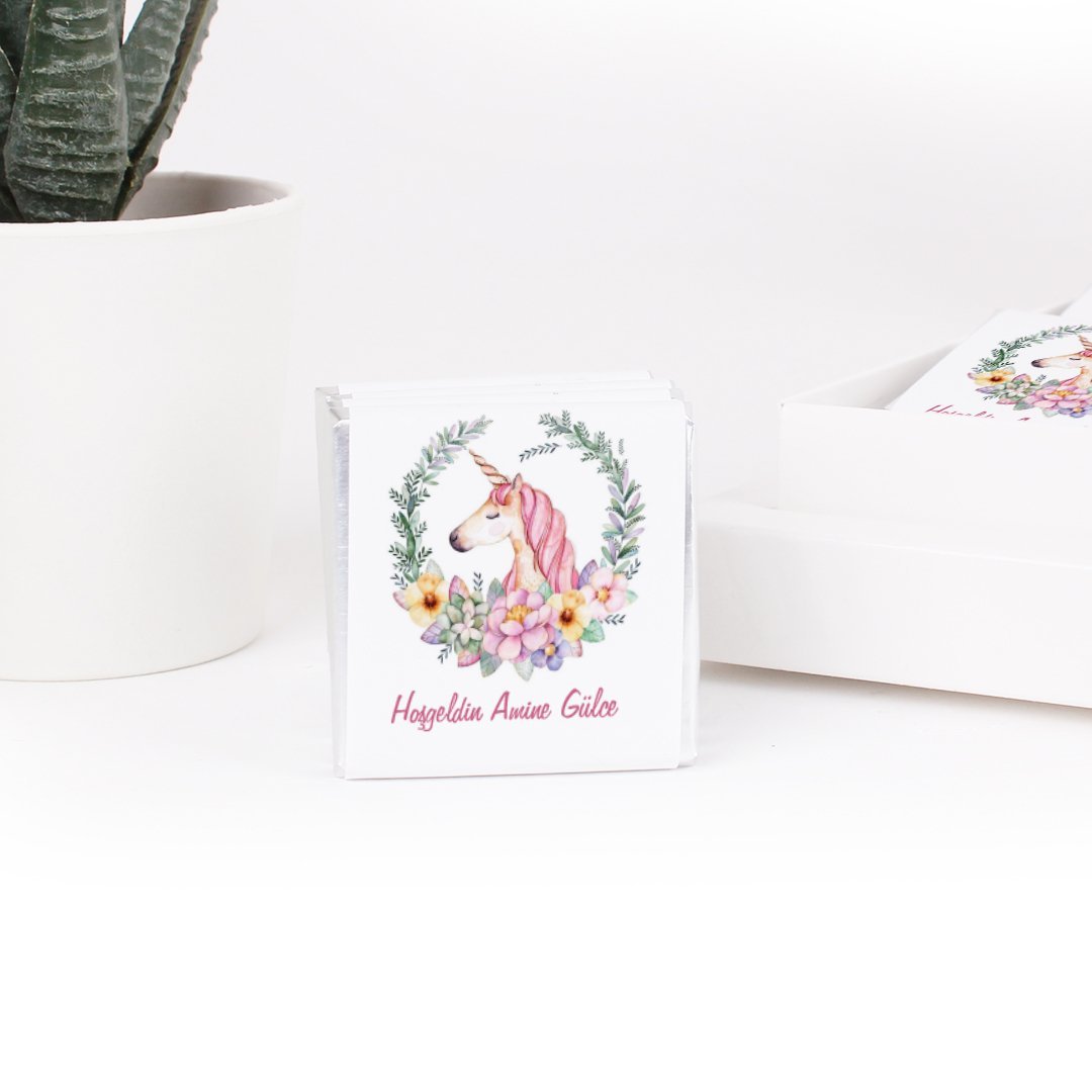 Unicorn Temalı Karton Kutuda Kız Bebek Çikolatası