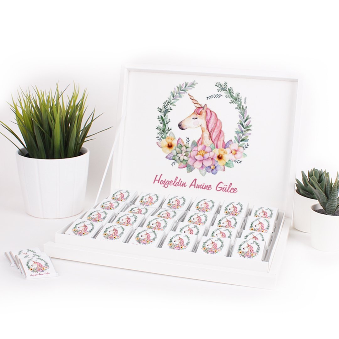 Unicorn Temalı Karton Kutuda Kız Bebek Çikolatası